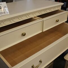 川崎市宮前区リサイクルオフ】フルール ハイチェスト 白 定価約14万円