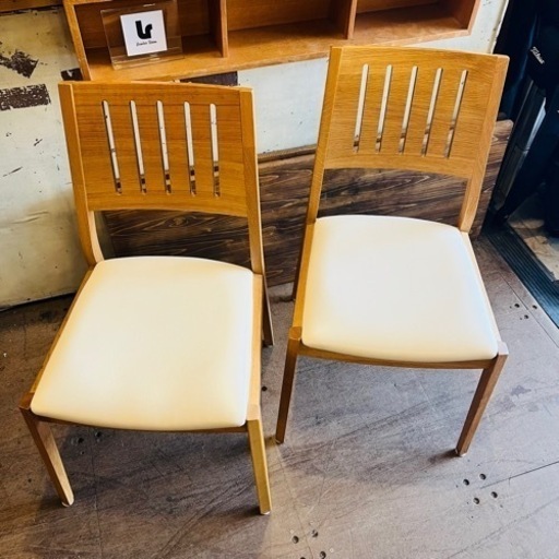 《売約済》【武蔵小山店】Idc大塚家具　大塚家具　IDC ダイニングチェア　椅子　イス　シネマ　オーク材　オーク　無垢　2脚　セット　 運搬無料エリア有 / 品川区 リサイクルショップ ランバールーム 武蔵小山店  ◀︎ 武蔵小山パルム 戸越銀座 隣