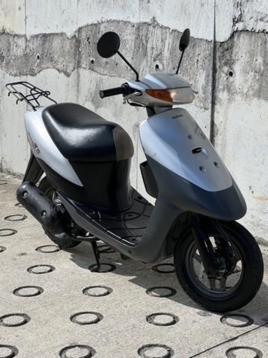 まだ取引可能です☺️大人気セール‼️安心のバッテリー新品✨️前後タイヤ新品✨️ドライブベルト新品✨️嬉しいシート張替え♪オイル満タン補充済みオイル交換不要⭕️継ぎ足しだけで2サイクルでパワフルな走りメーター振り切りCA1KA レッツ2✴