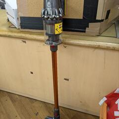 J046☆2022年製☆コードレス掃除機☆dyson☆SV12
