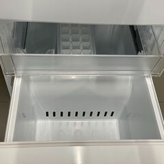 ヤマダ電機　YAMADA　冷蔵庫　YRZ-F15J　2023年製　255