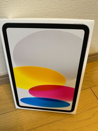iPad (第 10 世代) 未開封新品：A2696 silver