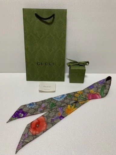 GUCCI グッチ　ツイリースカーフ　フローラ　ツイリーネックボウ　GG フローラ　シルク　1250J 8055 購入価格30000円　正規品　美品