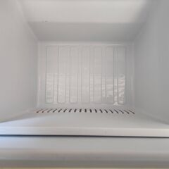 三菱ノンフロン冷蔵庫　146L{冷凍室46L、冷蔵室100L}