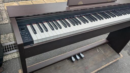 ★大阪〜姫路〜岡山〜姫路〜鳥取市〜大阪まで配達⑫\n無料送料込み CASIO privia PX-770R 17年製ほぼ新品＆激美品ジモティーが一番安い！ジモティーが一番安い！