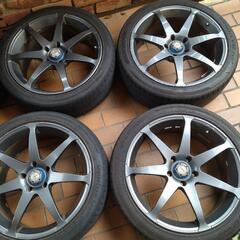 ベルサス カンピオナート 18インチ 215/45 セレナにて使用