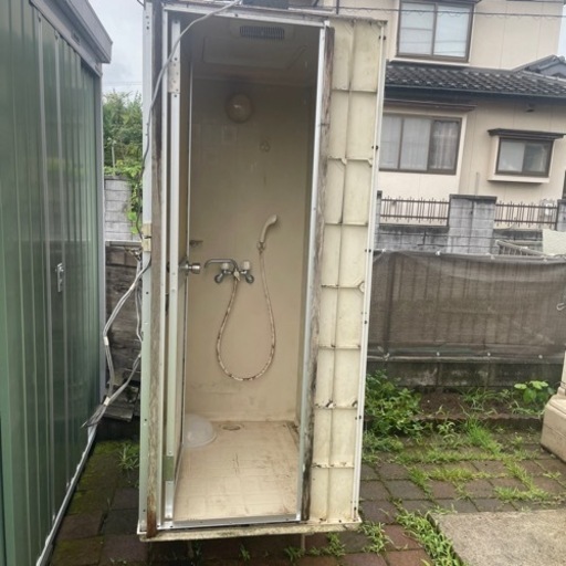 シャワー室