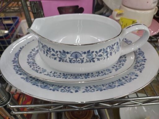 ★ジモティー割引有★Noritake ロイヤルブルー オーバルプレート ソースポットセット