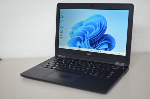 中古良品ノートパソコン DELL Latitude E7270 Windows11 爆速SSD256GB core i5-6300U/メモリ4GB/12.5インチ/無線内蔵/webカメラ