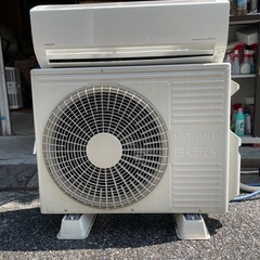 日立 ルームエアコン/　RAS-D40J2　 2019年製　冷房能力：4.0kW　 ※電源：単相200V