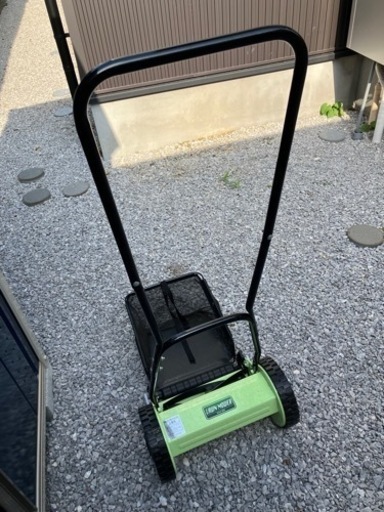 芝刈り機　芝刈機　アイリスオーヤマ