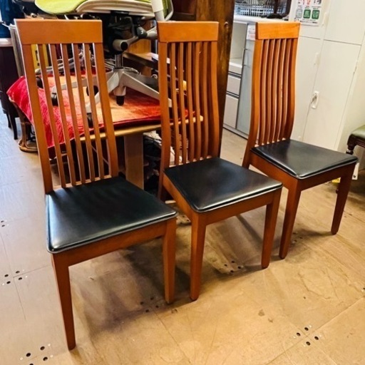 《売約済》【武蔵小山店】 3脚セット Calligaris カリガリス ダイニングチェア　食卓椅子　椅子　イス　検　IDC 大塚家具　IDC大塚家具　アクタス　ACTUS  取り扱い　CHICAGO シカゴ　ヴェンゲ  運搬無料エリア有 / 品川区 リサイクルショップ ランバールーム 武蔵小山店  ◀︎ 武蔵小山パルム 戸越銀座 隣
