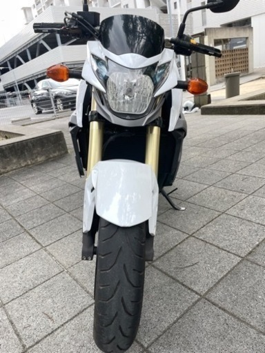 バイク スズキ GSR750