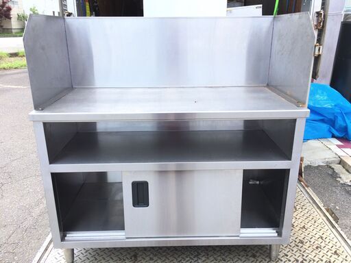 ■12190■厨房機器 棚 台 食器棚 ステンレス 扉付き 店舗用品 横幅120cm 飲食店 業務用 厨房機器