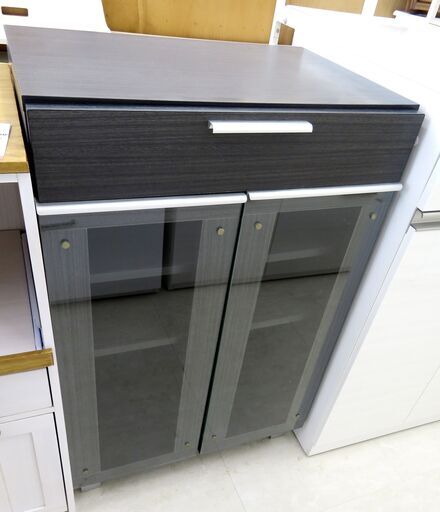 北海道 千歳市/恵庭市 近郊配送 アイリスオーヤマ ガラスキャビネット RW-9060G 店頭でのお受渡し大歓迎