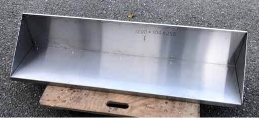 ⭐︎中古品　三角棚の吊り棚　1200×300×250mm  厨房用品⭐︎