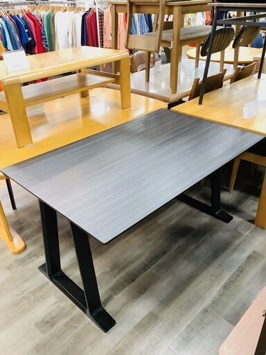 【軽トラック貸し出し無料！】 カリモク ダイニングテーブルです！