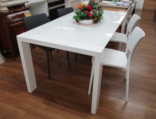 R505 Made in Italy IMS Domitalia トップガラス テーブル＆4脚プラ椅子、幅180cm Used