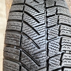 雪タイヤアルミ