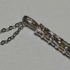 ⭕美品  K18WG ネックレス アミュレット マルチカラー 0.2カラット