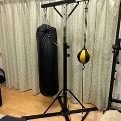 サンドバッグ　　ボディメーカー