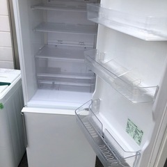 NO 282 ?福岡市内配送設置無料✨? AQUA アクア 冷蔵庫 275L・右