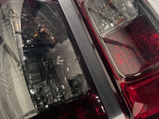 ハイエース 純正テールランプ 寒冷地仕様 スモーク 加工 カスタム ペイント