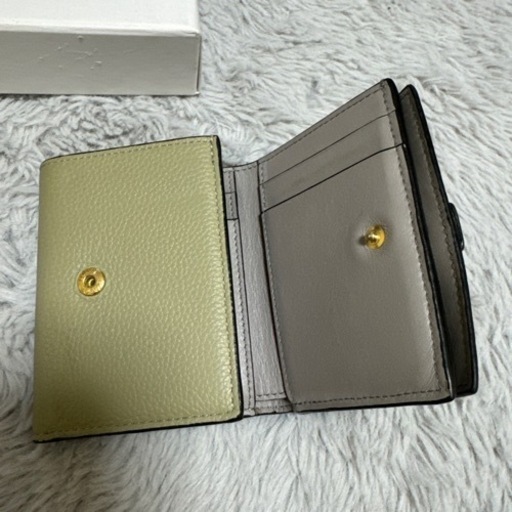 LOEWE 三つ折財布