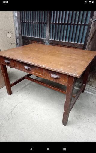 木製机２　学習机　サイズ約122cm×89cm　高さ約75