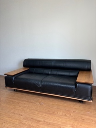 カリモク　家具　ソファー　革