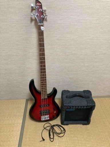 ベース\n