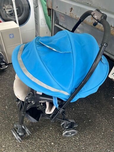 美品 Combi両対面 コンビ  メチャカルハンディオート４キャスエッグショックHG