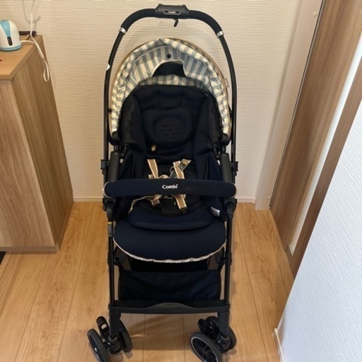 コンビ軽量スゴカルベビーカーエッグショックオート4キャス