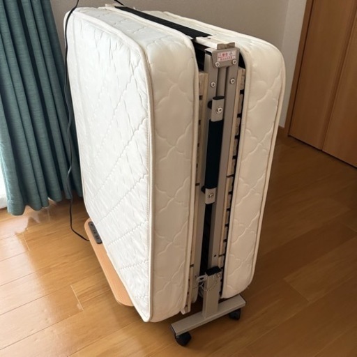 ショートセミシングル折り畳みベッド　桐すのこ 厚さ11cm専用ポケットコイルマットレスセット ショートシングル棚付き コンセント USBポート　ネルコ購入品