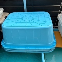 メダカの用品。船、タライなど 商談中。