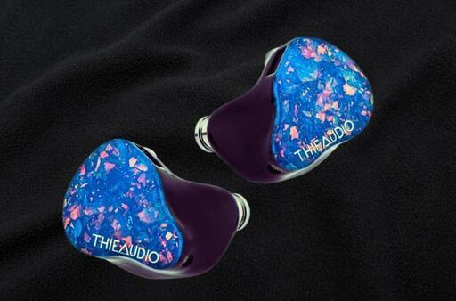 美品中古【THIEAUDIO HYPE 4】ブルー(桜ラメ)