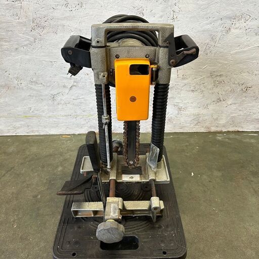 【makita】 マキタ チェーンノミ 100V 7100B 建築 現場 工具 マキタ工具 大工道具 ノミ Y0089