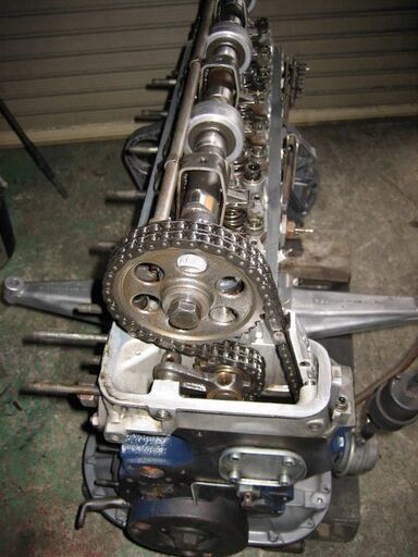 オールド-ベンツ108-280Sツインキャブ用オーバーホールエンジン