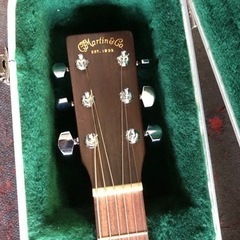 ギター　マーチン　新品
