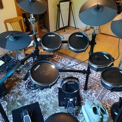 電子ドラムセットを格安でお譲りします。Alesis DM10 参考中古販売価格