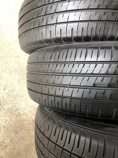 車のパーツ215/60R16 ダンロップ取り付け無料