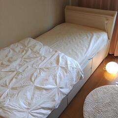 ニトリ　シングルベッド　収納つき【譲渡決定済み】