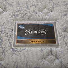 シモンズダブルベッドマットレス＆ベッドフレーム