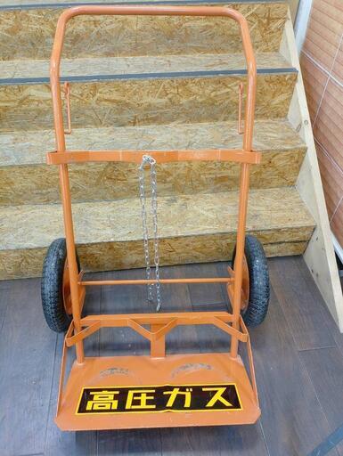 直接取引g35088 TRUSCOトラスコ ボンベ台車 HT-66N 酸素 アセチレンボンベ 用 ノーパンクタイヤ ボンベ 台車 ワゴン 荷台 運搬 高圧ガスマグネット付