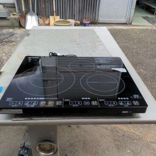 アイリスオーヤマ　IHクッキングヒーター　3口　IHC-W3-B　2017年式　100V　50/60hertz