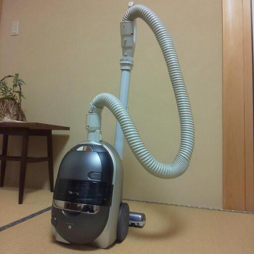 東芝 サイクロン掃除機