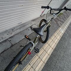 Welby[ウエルビー]backpacker(バックパッカー)24吋 BMXタイプのクルーザー シングル/マットオリーブ