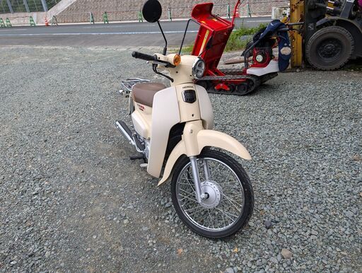 スーパーカブ　2018年以降モデル　AA09-101***　愛媛より　50CC