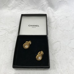 CHANEL/ヴィンテージカフス/GP×ラインストーン/547