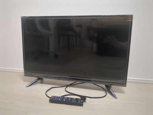 テレビ32インチ　リモコン付き